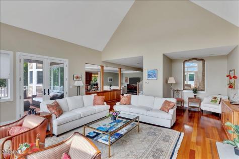248 Van Wies Point Road Glenmont NY 12077