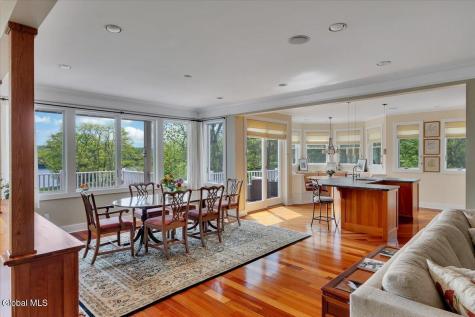 248 Van Wies Point Road Glenmont NY 12077