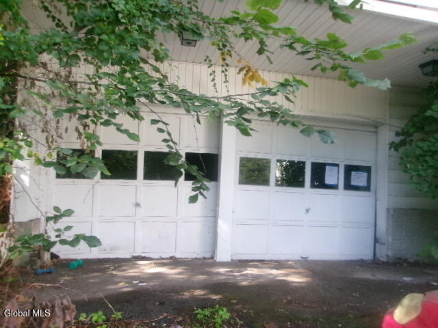 17 Hamilton Avenue Corinth NY 12822
