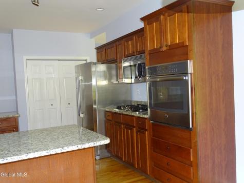 51 Thrush Terrace East Greenbush NY 12061