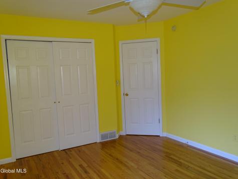 51 Thrush Terrace East Greenbush NY 12061