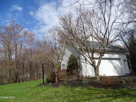 51 Thrush Terrace East Greenbush NY 12061
