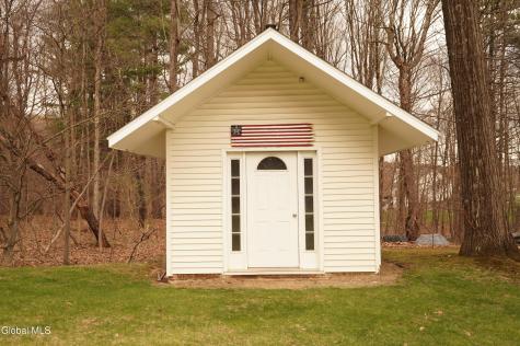 51 Thrush Terrace East Greenbush NY 12061