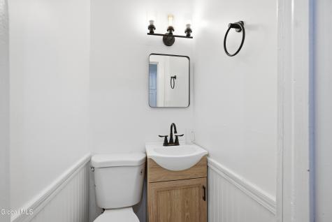 2 Glenwood Street Albany NY 12208