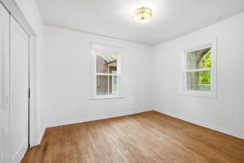 2 Glenwood Street Albany NY 12208