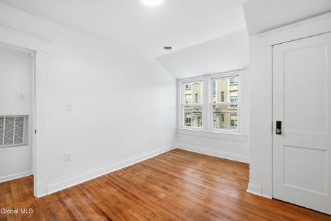 2 Glenwood Street Albany NY 12208