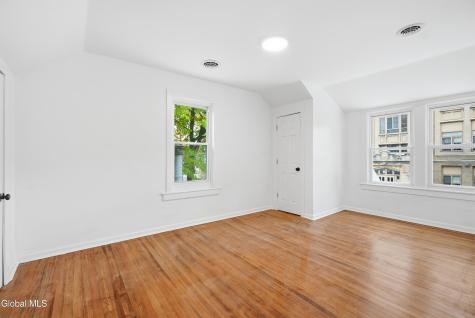 2 Glenwood Street Albany NY 12208