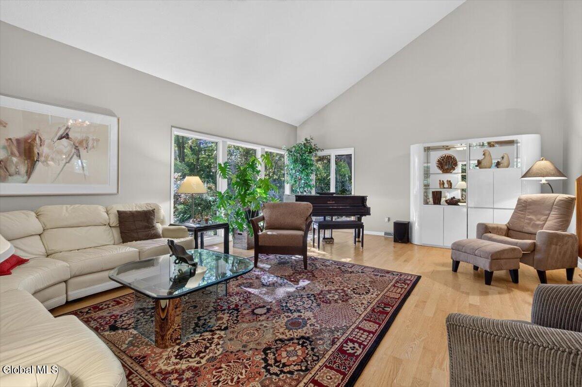 11 Beechridge Road Clifton Park NY 12065