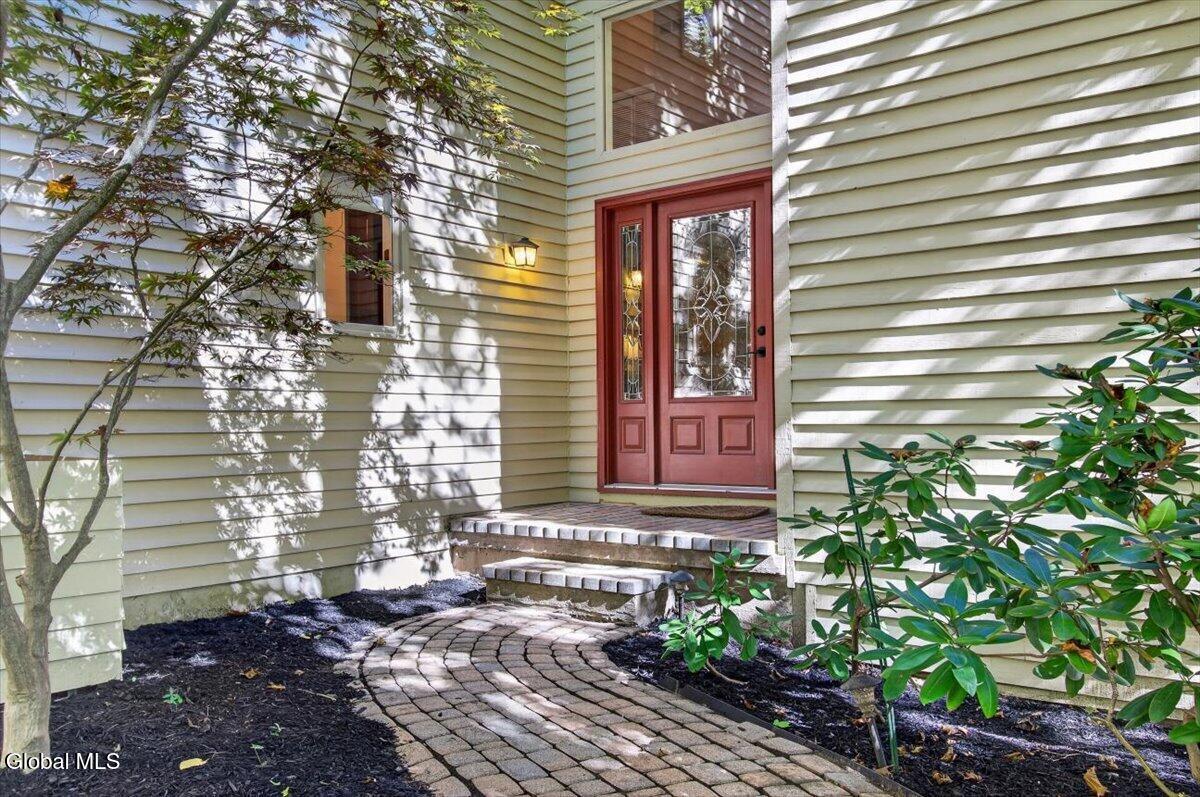 11 Beechridge Road Clifton Park NY 12065