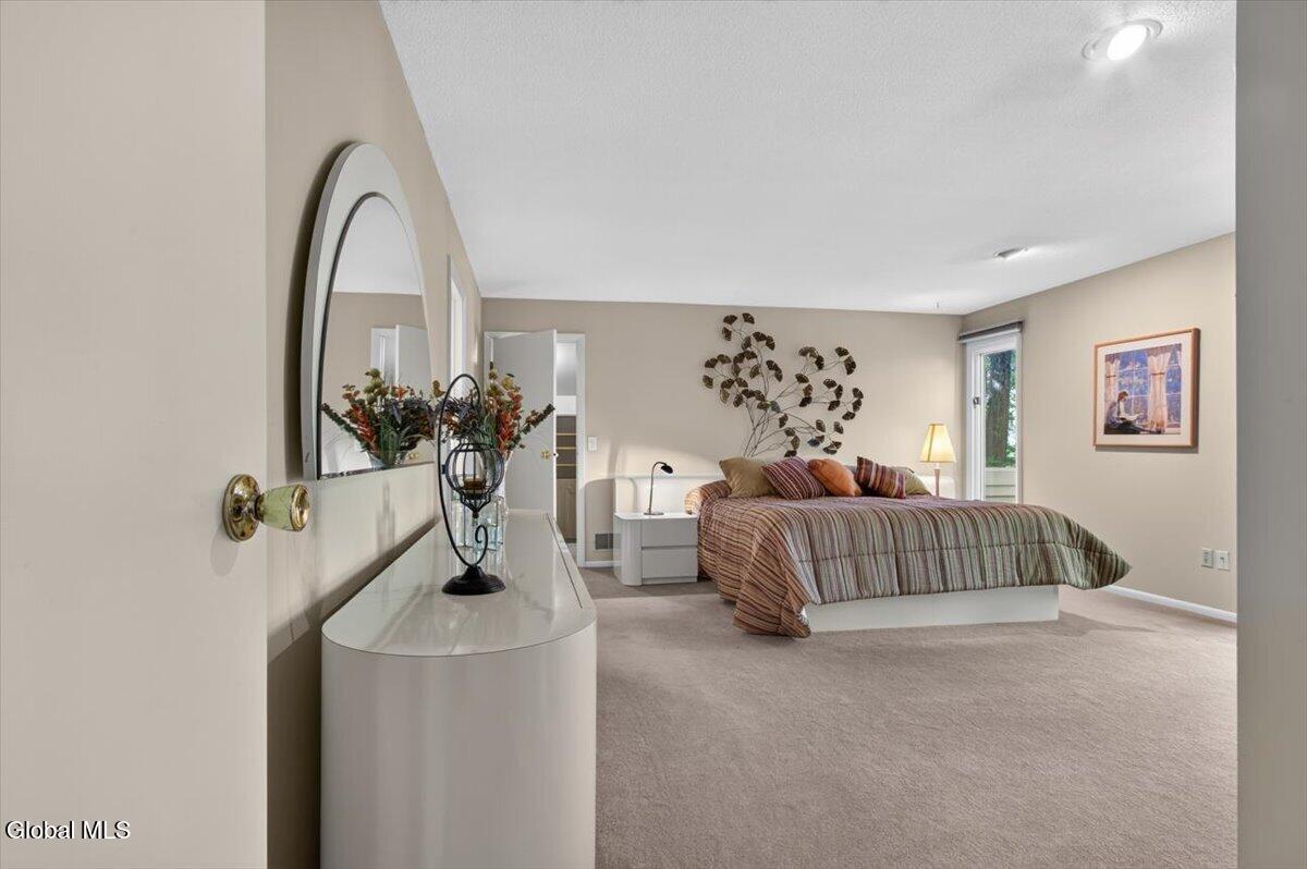 11 Beechridge Road Clifton Park NY 12065
