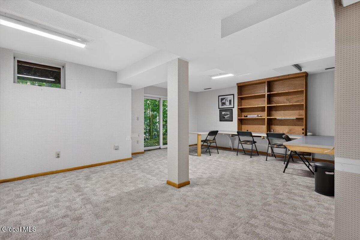 11 Beechridge Road Clifton Park NY 12065