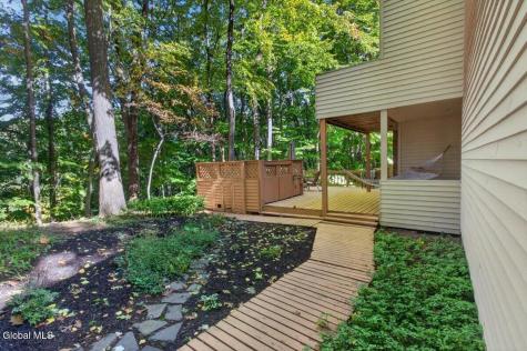 11 Beechridge Road Clifton Park NY 12065