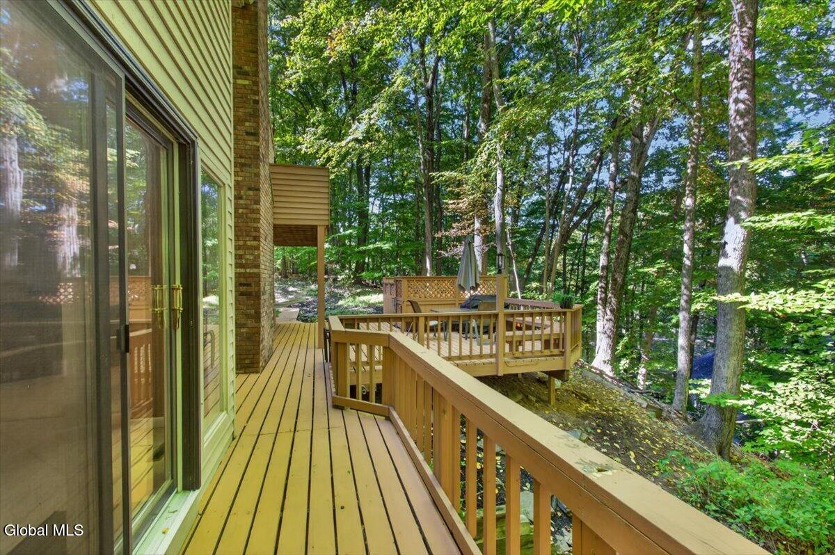 11 Beechridge Road Clifton Park NY 12065
