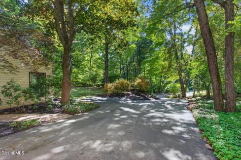 11 Beechridge Road Clifton Park NY 12065