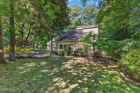 11 Beechridge Road Clifton Park NY 12065
