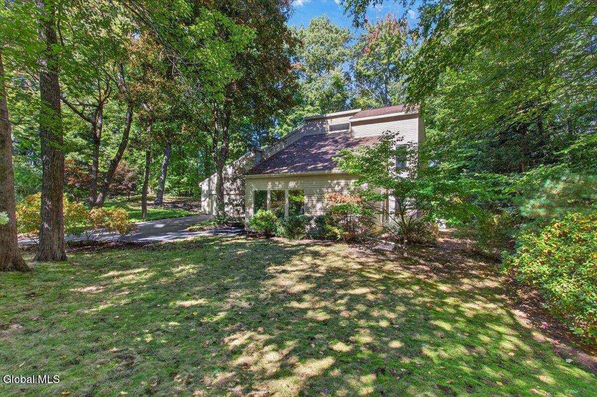 11 Beechridge Road Clifton Park NY 12065