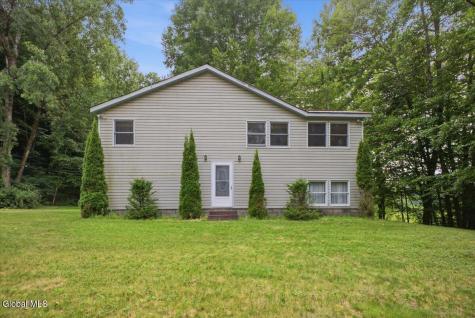 28 Campney Lane Fort Ann NY 12827