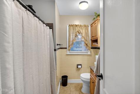 4 Old Fort Avenue Schenectady NY 12306