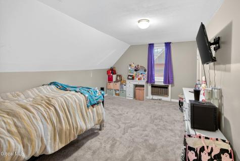 4 Old Fort Avenue Schenectady NY 12306