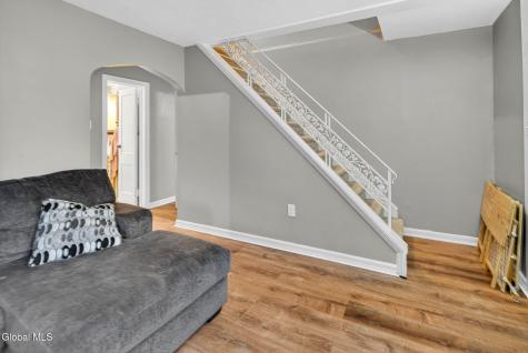 4 Old Fort Avenue Schenectady NY 12306