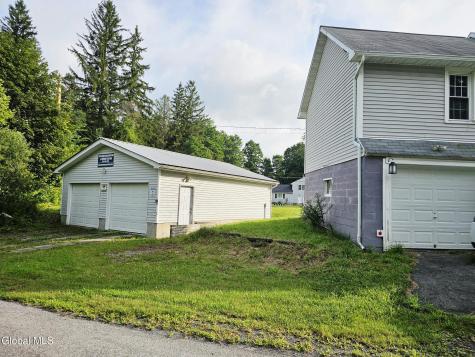 18 Merridale Drive Berne NY 12023