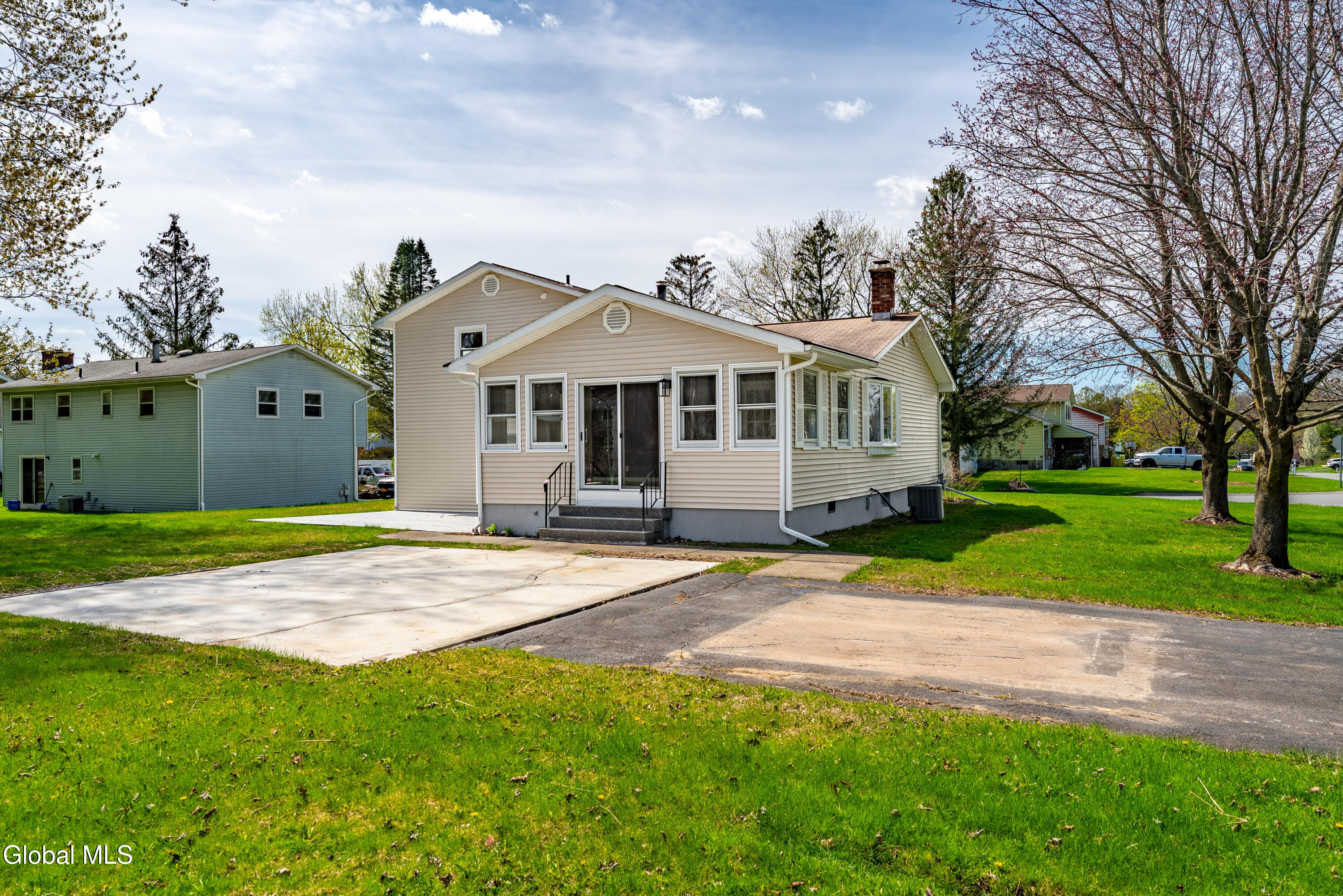 50 Fairlawn Drive Selkirk NY 12158