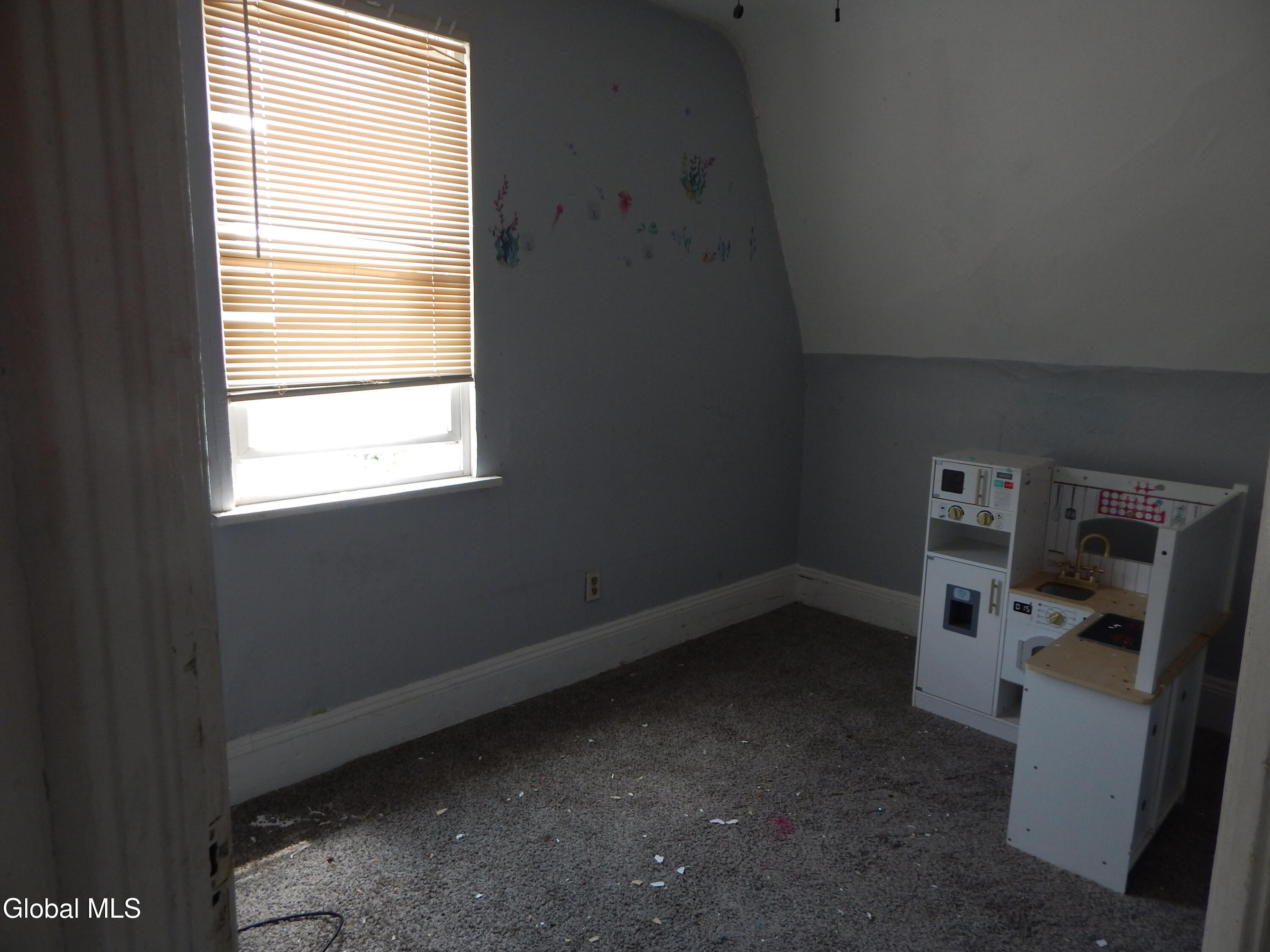 27 Homestead Street Albany NY 12203