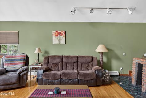 34 Guy Lane West Coxsackie NY 12124