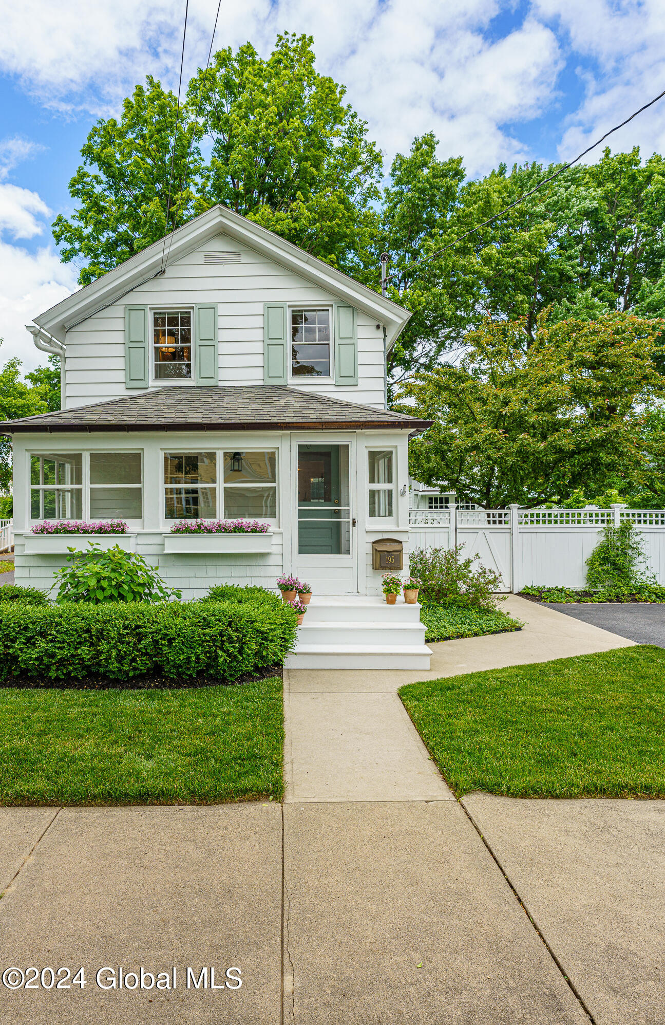 195 Lake Avenue Saratoga Springs NY 12866