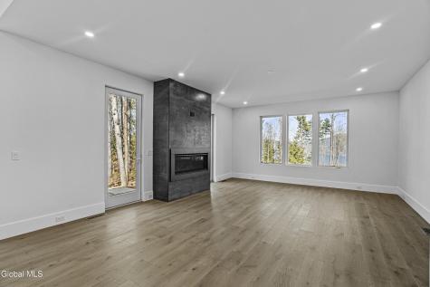 11 S Eagle Ridge Diamond Point NY 12824