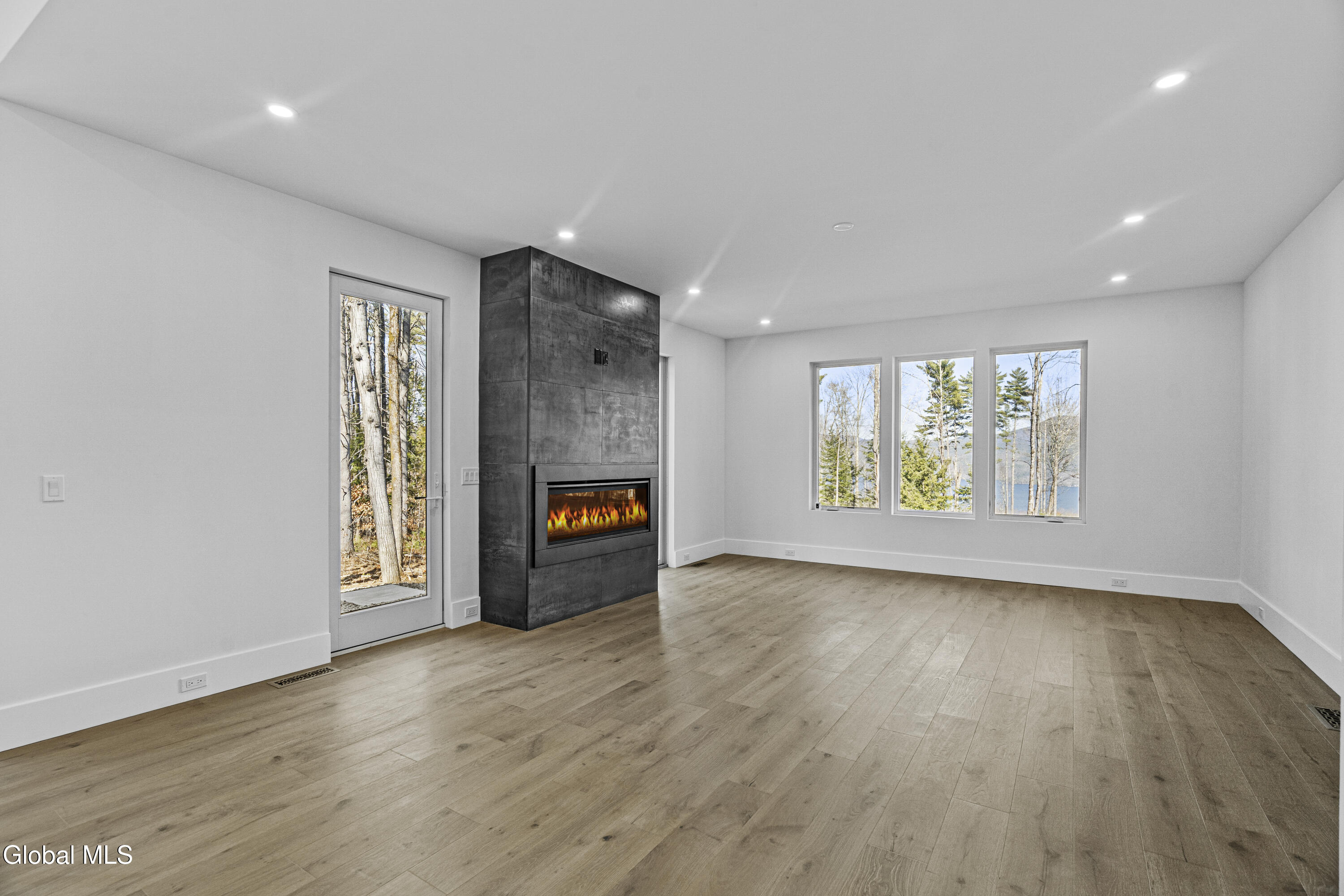 11 S Eagle Ridge Diamond Point NY 12824
