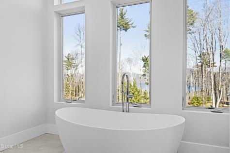 11 S Eagle Ridge Diamond Point NY 12824