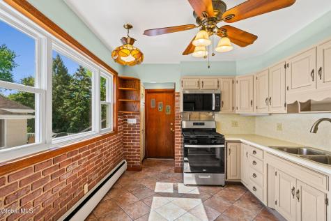40 Lawn Avenue Albany NY 12204
