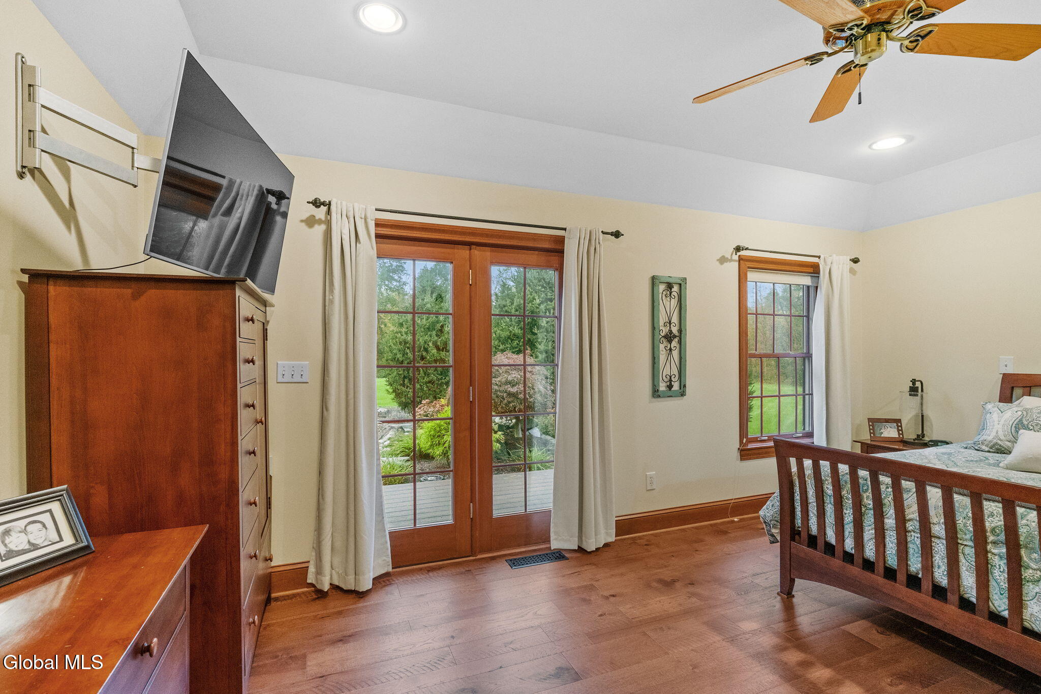 737 Muitzeskill Road Schodack Landing NY 12156
