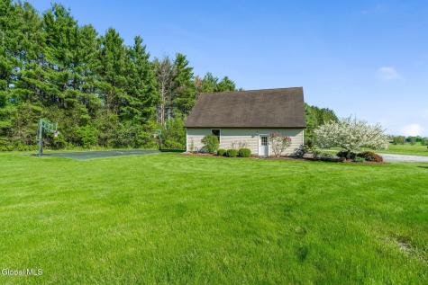 737 Muitzeskill Road Schodack Landing NY 12156