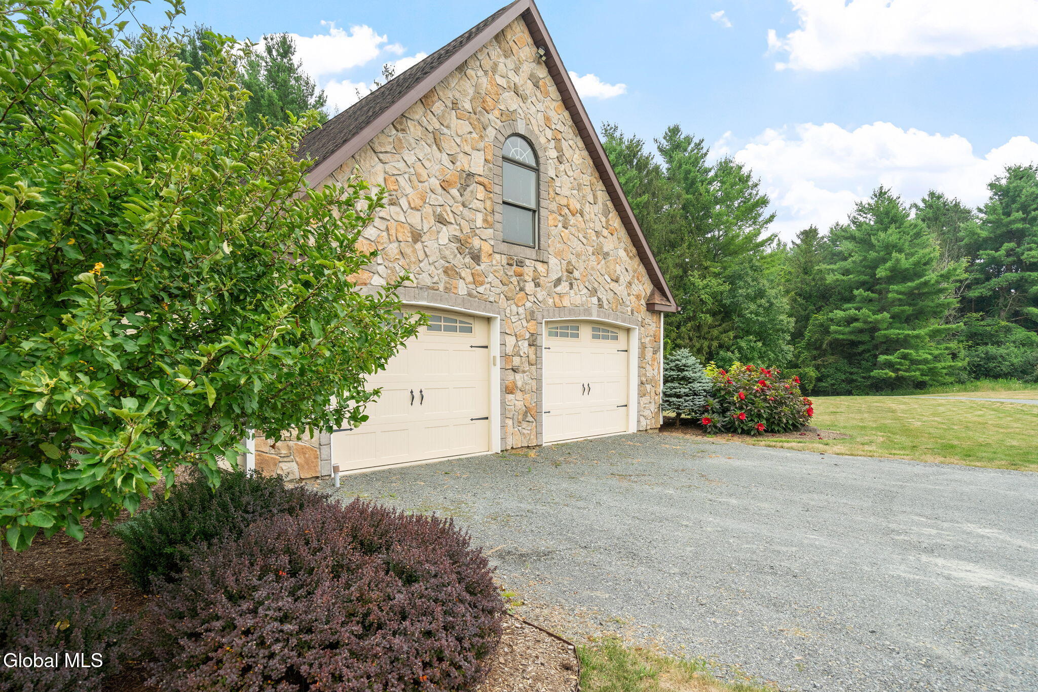 737 Muitzeskill Road Schodack Landing NY 12156