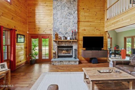 737 Muitzeskill Road Schodack Landing NY 12156
