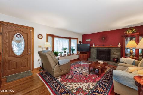 6 Dublin Drive Ballston Spa NY 12020