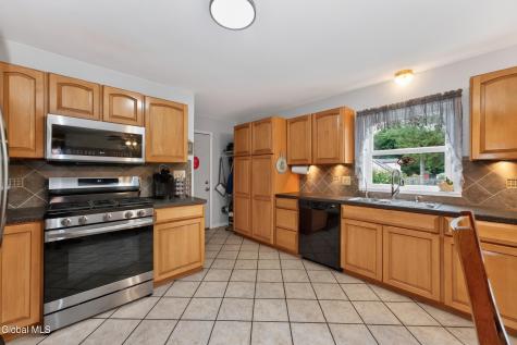 6 Dublin Drive Ballston Spa NY 12020