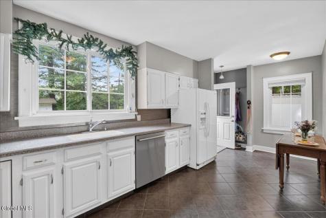 61 Upper Loudon Road Loudonville NY 12211