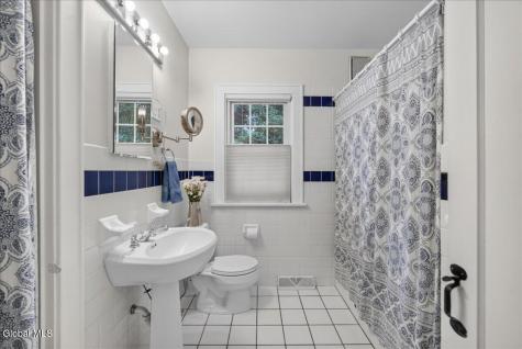 61 Upper Loudon Road Loudonville NY 12211