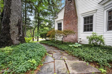 61 Upper Loudon Road Loudonville NY 12211