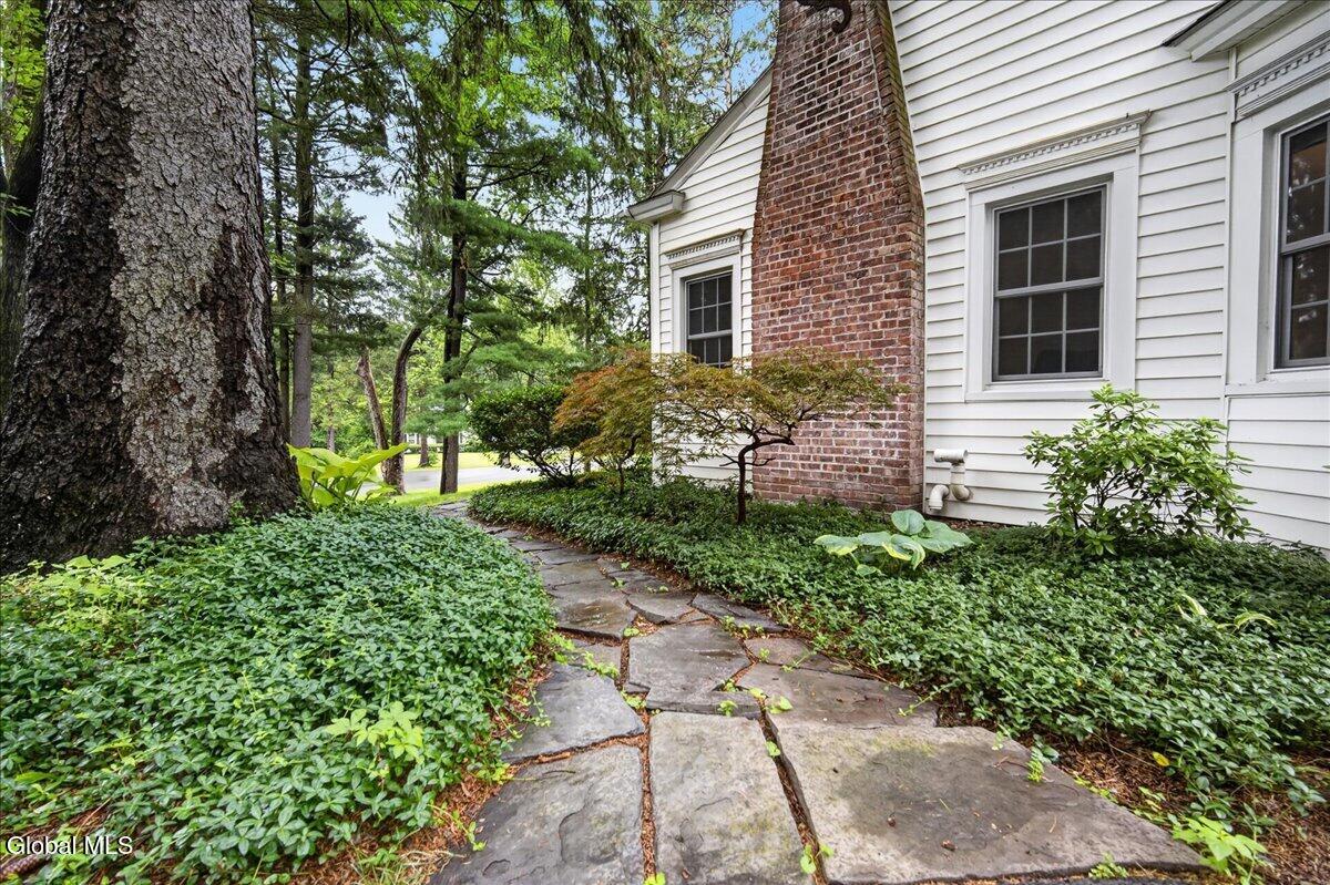 61 Upper Loudon Road Loudonville NY 12211