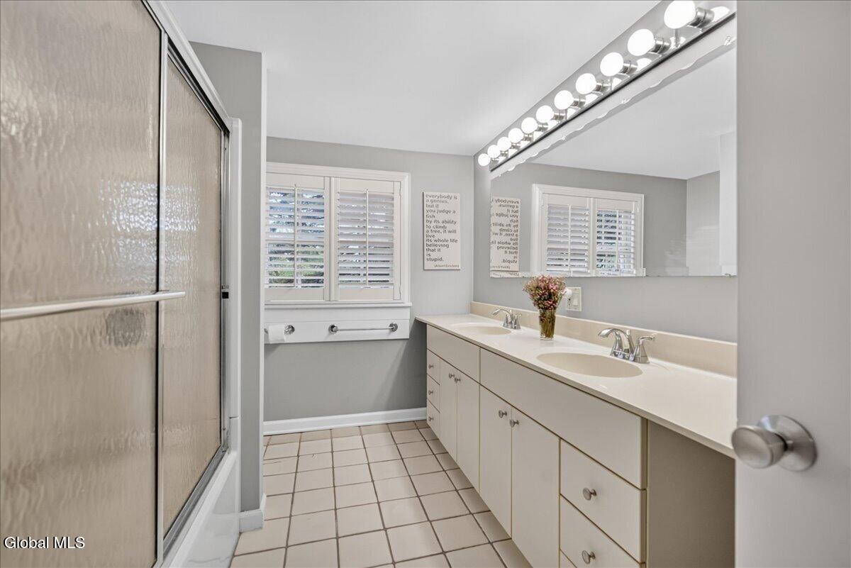 61 Upper Loudon Road Loudonville NY 12211