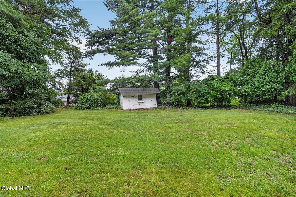 61 Upper Loudon Road Loudonville NY 12211