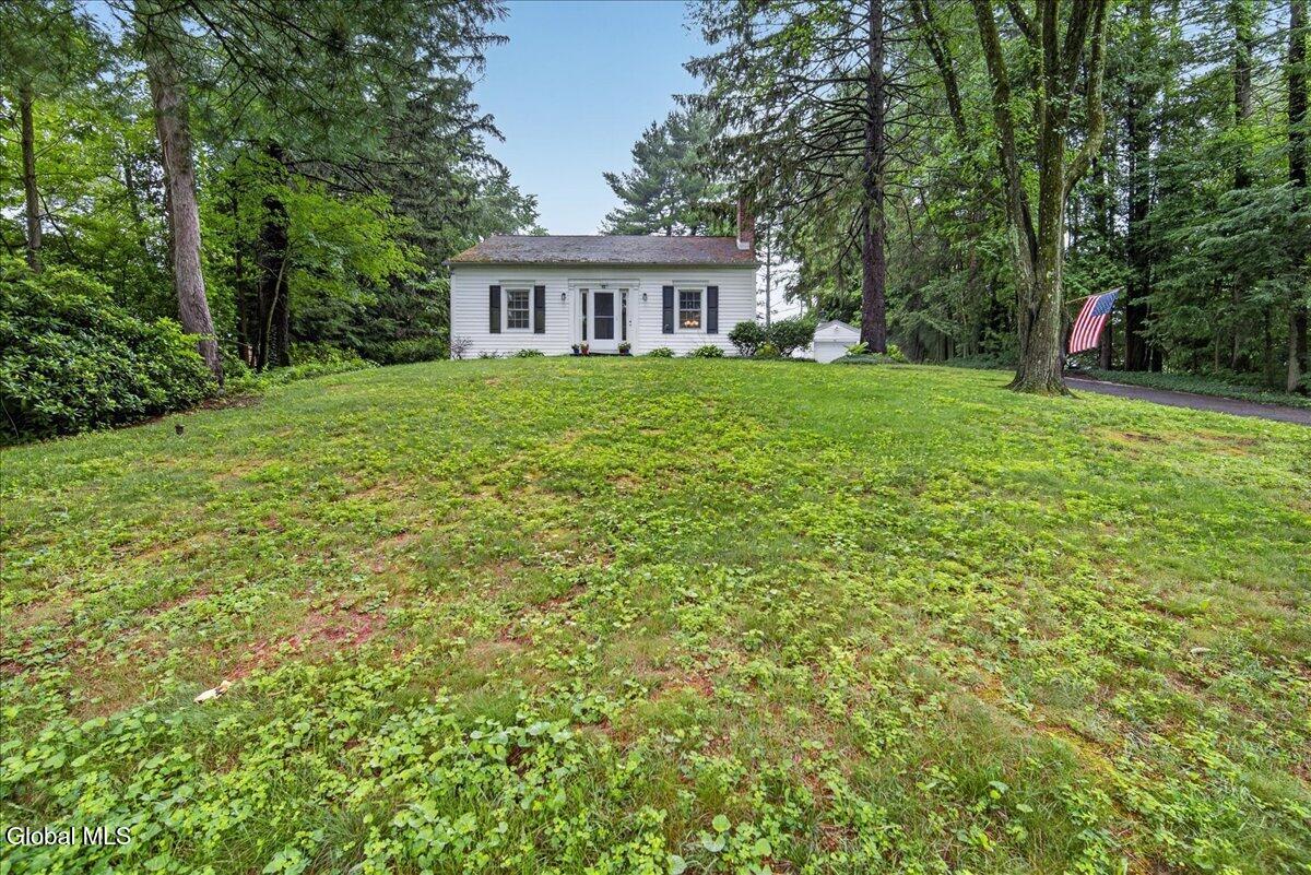 61 Upper Loudon Road Loudonville NY 12211