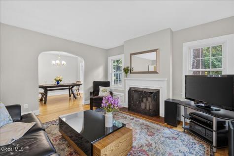 61 Upper Loudon Road Loudonville NY 12211