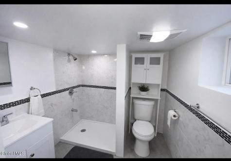 226 Glengary Road Rotterdam NY 12304