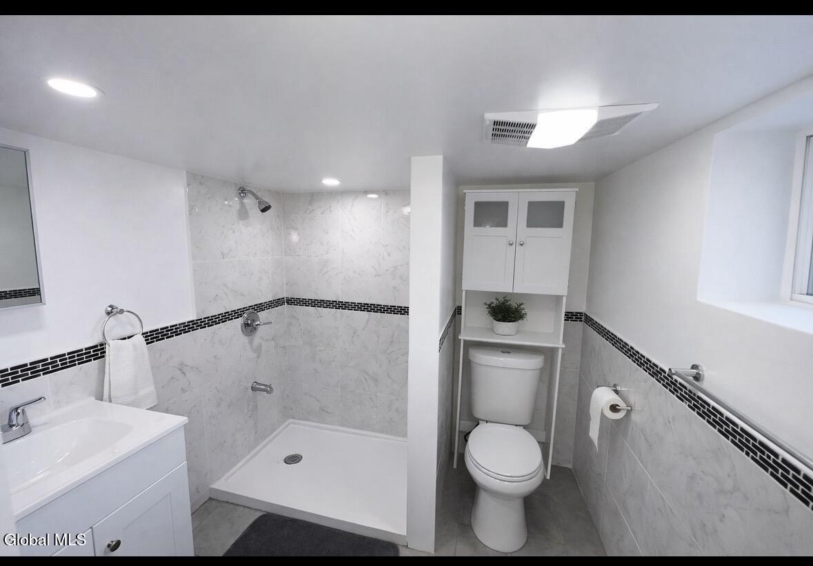 226 Glengary Road Schenectady NY 12304