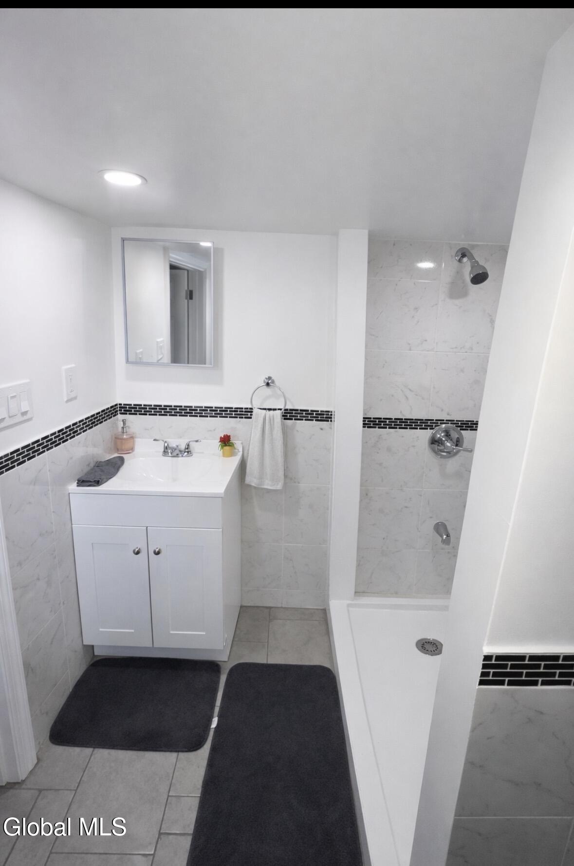 226 Glengary Road Schenectady NY 12304